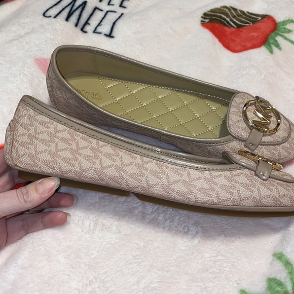 •Lillie• Pink Michael Kors Monogram Ballet Slipper NWOB - Picture 2 of 6